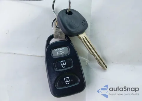 2013 Hyundai Elantra Gls из США, поврежденный, VIN KMHDH4AE7DU755202